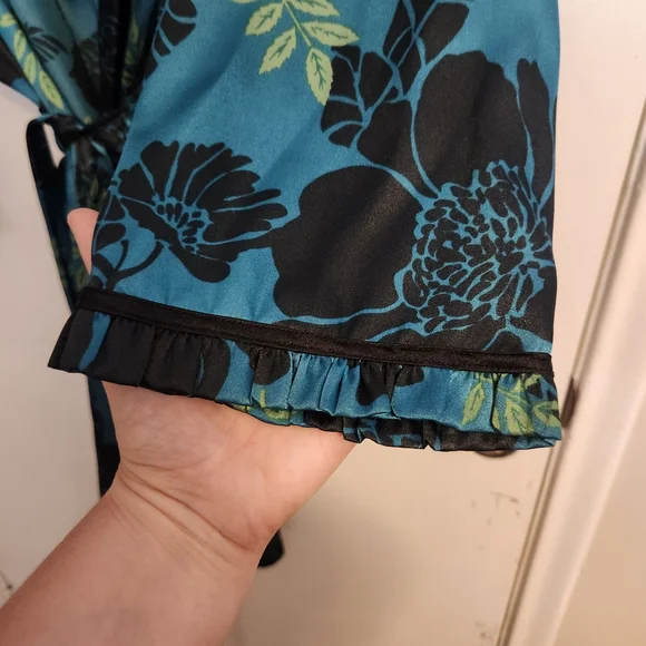 Oscar de la Renta Teal and Black Floral Robe - Picture 5 of 8